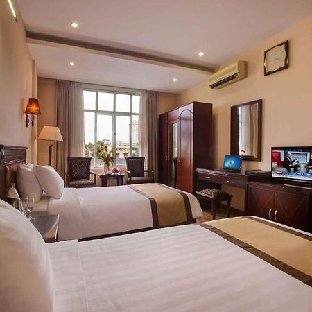 TQT 2 Hotel Hanoi Buitenkant foto