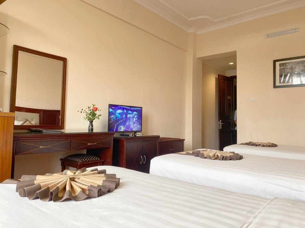 TQT 2 Hotel Hanoi Buitenkant foto