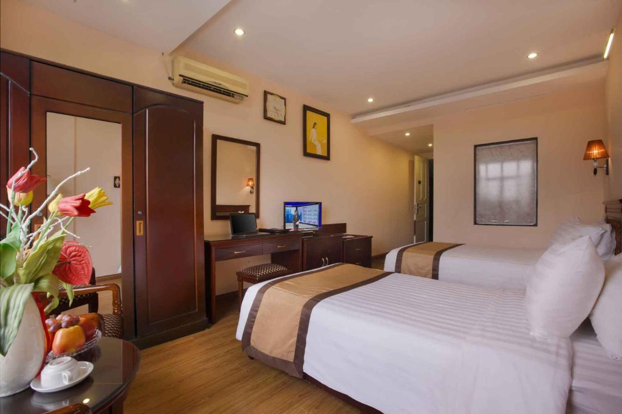 TQT 2 Hotel Hanoi Buitenkant foto