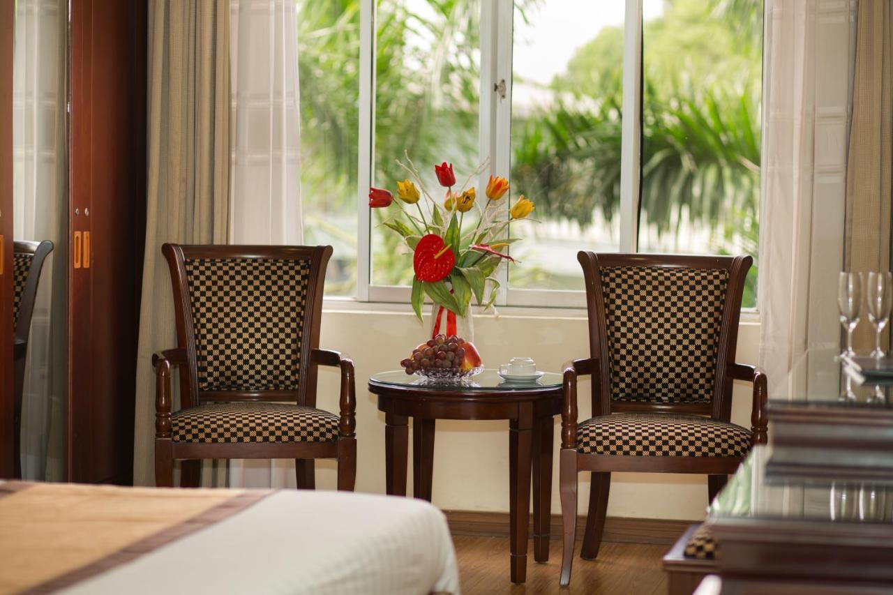 TQT 2 Hotel Hanoi Buitenkant foto